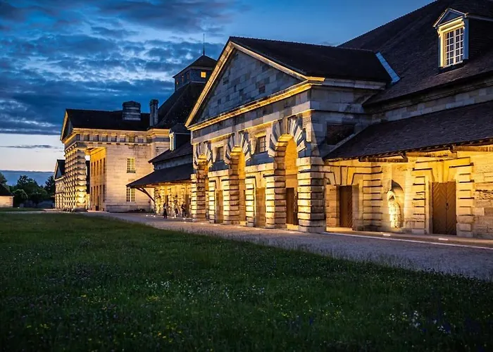 Le Gite Du Verger - Appartement A Arc Et Senans